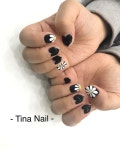 31 Likes, 6 Comments - 티나네일&개새엄마 (@tina_nailshop) on Instagram: “한사진은,,하트네일 한사진은,,데이지네일 고민될땐,두개다해부럿!!... 