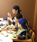 류현진 선수랑 고기 먹으러 가서~~민국이 저 귀여운 뺨 좀 봐....뽀뽀 막 해주고 싶당... | Kesehatan, Dokter