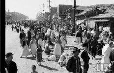 전쟁기념관 피난민 - Google 검색(이미지 포함) | 역사, 한국, 전쟁