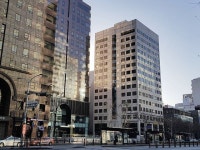 강남 아침 출근길에 빌딩 위로 부서지는 빛조각들 _______ #봄이올것만같은 #희망찬하루 #햇빛 | 빌딩, 햇빛