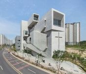 The Closest Church | Heesoo Kwak + IDMM Architects | 2015  Gimpo-si, South Korea | 건축 모델, 계단 건축, 종교 건축