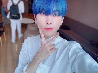 업텐션 이동열  | Hair styles, Hair, Style