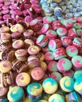 📌내일 마카롱 원하시는 맛으로개별 구입하실수 있습니다… | Cute desserts, Macaron packaging, Macaron cookies