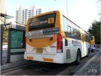 광고에 있는 무진 정님의 핀 | 버스, 광고