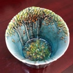 beautiful seasonal woodlands as colorful ceramic vases and bowls – Artofit | 도자기 아이디어, 도예, 핸드 페인팅 도자기