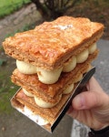 #carlmarletti #millefeuille #밀푀유 내가 좋아하는 페스츄리에 바닐라빈 크림 맛있네! 맛있어- 고급지다! 고급져- 잘 안마시는 커피가... 