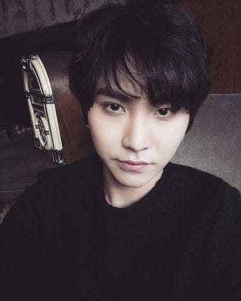 송승현 on Instagram: “#나 #화남? #한국 #도착 얼른 끝내고 집가자읏 ~.~ 콩알이 기다료” | Ft island, Korean bands, Fnc...