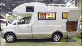 수납이 착한 스타렉스 캠핑카 - 에이스캠핑카 코마드 501F - YouTube | Micro camper, Hyundai