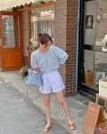 🤍 그리고 오늘은 아끼고 아낀 요 블라우스가 업뎃되는날 😖 통기성 좋은 시원한 린넨소재며, 핀턱 디테일이며 입었을때 정말 예쁜... 