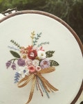 yoo): - 나의 첫 자수작품 꽃다발액자 드디어 완성💕 보라색 꽃 모양이 쫌💦 - - #프랑스자수 #후아... 