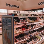 스타필드 부츠 boots 매장 - 솝앤글로리 | Balcão de maquiagem, Decoração, Loja