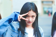 180223 ©⇢ 미루나무 #이채영 #fromis_ #프로미스  #leechaeyoung #프로미스_ ♥︎ #fromis_9 #프로미스_9