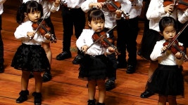 violin littlestar concert [Song of the Wind] 20회 작은별음악학원 정기연주회—See more of this young violinist #from... 