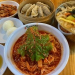 Instagram의 먹을 복이 많은 푸드펜다 🍚님: “🍴망향비빔국수 . 왜 유명한지 모르겠는 평범한맛 평범하게 잘 먹었다🖤 . #망향비빔국수... 