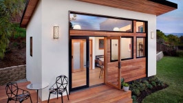 Tiny living and prefab construction collide beautifully in this backyard guesthouse designed by Bay Area upstart Avava Systems. The... 