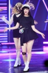 그룹 그레이시 신영이 28일 오후 경기도 고양시 MBC 드림센터에서 열린 MBC뮤직 쇼 챔피언 현장공개에 참석해 공연을 펼치고... 