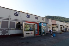 김해여객터미널 전후: 전 후 #오타쿠 #otaqoo #todayhumor #재미있는유머 #유머저장소 #베스트유머 #풀빵 #고급유머 | 재미있는 유머, 유머... 