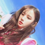 주아현 di Instagram 제이투유 자체제작 트렌치코트 업데이트 완료오..! 정말 손이 아직도 덜덜 떨려서 나갈 준비 해야하는데 못하고... 