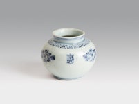 청화백자수자문소호 靑華白磁壽字紋小壺 | 도기, 경매, 항아리