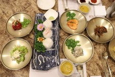 Instagram의 영상꿈나무✌님: “#맛집탐방#백년미가 ㆍ ㆍ 광주에서 유명한 #한정식 정치인,연예인들이 많이 방문했는데 육해공 메뉴가... 