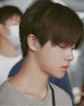 SAVE = FOLLOW ( 선로 / 追踪 ) 💚💛 고마워 / 谢谢你. [ Han-min ] | Selebritas, Gambar, Suami