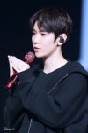 Pin oleh 백 현 di Baekhyun EXO