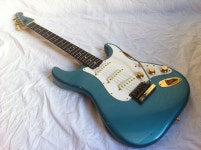 www.bassNguitar.fr | 악기