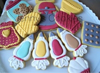 Baking themed cookies | 아이싱