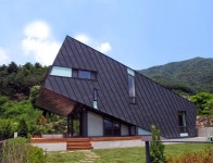 건축가 임동우의 청평 수헌정, Leaning House