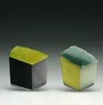 Kim, Seung Hee - two brooches, onyx, jadite, agate, bowenite, jade, sterling silver, 2004 | 쥬얼리