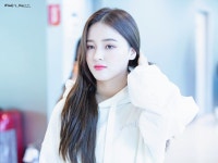 ᴡɪɴᴅʏs_ᴅᴀʏ 🌸 on Twitter: #낸시 #내니 #Nancy #ナンシー #모모랜드 #MOMOLAND @MMLD_Official 181104 GMP. 낸시... 