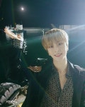 Newkidd Official Instagram on Instagram: “슈퍼문 보셨어요?🌕 팬여러분 보여드리고 싶어서 담아왔어요 ㅎㅎ✌ 제가 여기 왜... 