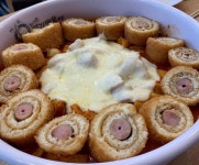 드디어 내일(3일) 출시 앞두고 엄청난 비주얼 드러낸 엽기떡볶이 ‘엽도그’ | 디저트, 핫도그