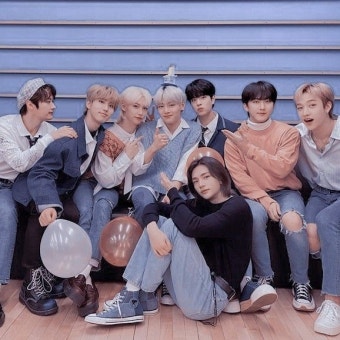Pin on 스트레이 키즈 