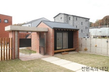 공간을 확장해주는 집 밖의 집, 별채 : 네이버 포스트 | 빨간 벽돌집, 집 짓기, 집