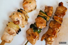 오사카 우메다 백화점 지하식품관 ①식사용 조리식품, 우메다 한큐, 한신백화점(이미지 포함) | 식품 아이디어, 닭 꼬치, 채소