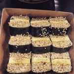 저녁메뉴 교촌허니오리지날 웨지감자  전복김밥 해녀김밥 전복해물라면   가족여행 제주도 좋… | Food, Krispie treats, Rice krispie treat