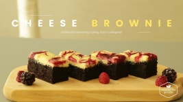 How to make Raspberry cheese brownie : ラズベリーチーズブラウニー -Cookingtree쿠킹트리 - YouTube | Cheesecake, Food, Cupcake... 