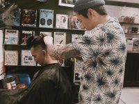 Razor fade서울시 강남구 신사동 662-17 Bless barbershop  Seankim(aka:slackbarber)  월요일부터 토요일까지 12:00 - 9:00까지... 