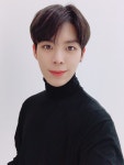 VERIVERY on Twitter: [#연호] 연휴가 순삭되었다..어디 간거야..빨리 나와..😭 #여노 #베러 #베리베리 #연휴 #순삭설... 