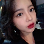 여러분 새해 복 많이 받으세요♥️ 해피 설날 아시죠?! 이번연도 좋은일만 가득 합시다 우리!! . . . #오렌즈 #olens #황금돼지케이스 #퍼스퍼그레이