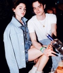 Natalia Dyer and Charlie Heaton(이미지 포함) | 배우, 원피스