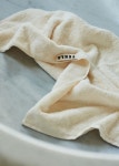 towel에 있는 SOM님의 핀 - 2022