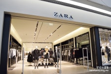 롯데몰 수원 입점 브랜드 및 편의시설 둘러보기 | Shopping, Shopstyle, Design