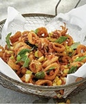 Crispy squid with garlic, red pepper flakes, and basil(이미지 포함)