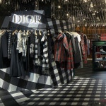 Instagram의 Dior Official님: “The #DiorIsetan CheckNDior pop-up boutiques are officially open! Check out the graphic decor... 