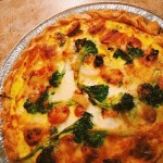 #instagram #instafood 파이도우 유통기한이 아슬아슬해 만든 #quiche with caramelized onion, carrot, broccoli, sausage, and... 