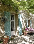 10 adorable Provence gardens(이미지 포함) | 뒷마당, 프로방스 프랑스, 정원 가꾸기
