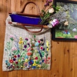 &quot;Spring  is coming&quot; bag- 인천자수배우기/인천프랑스자수/야생화자수/생활자수 | 자수, 자수 가방, 자수패턴