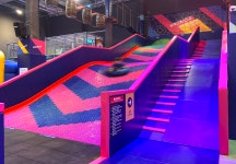 바운스 트램폴린 파크 | 미끄럼틀, 삼성, 2층